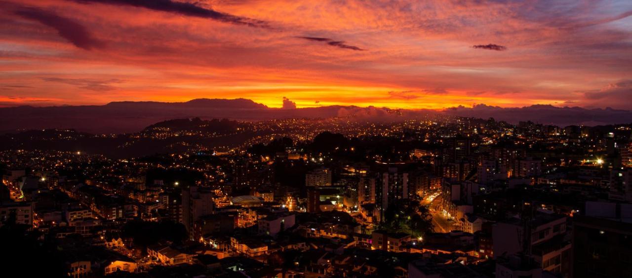 Golden Frog Manizales Vandrarhem Exteriör bild